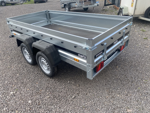 Przyczepa MARTZ PREMIUM 264/2 wym. 264x126x40 dwuosiowa Przyczepa MARTZ PREMIUM 264/2 wym. 264x126x40 dwuosiowa